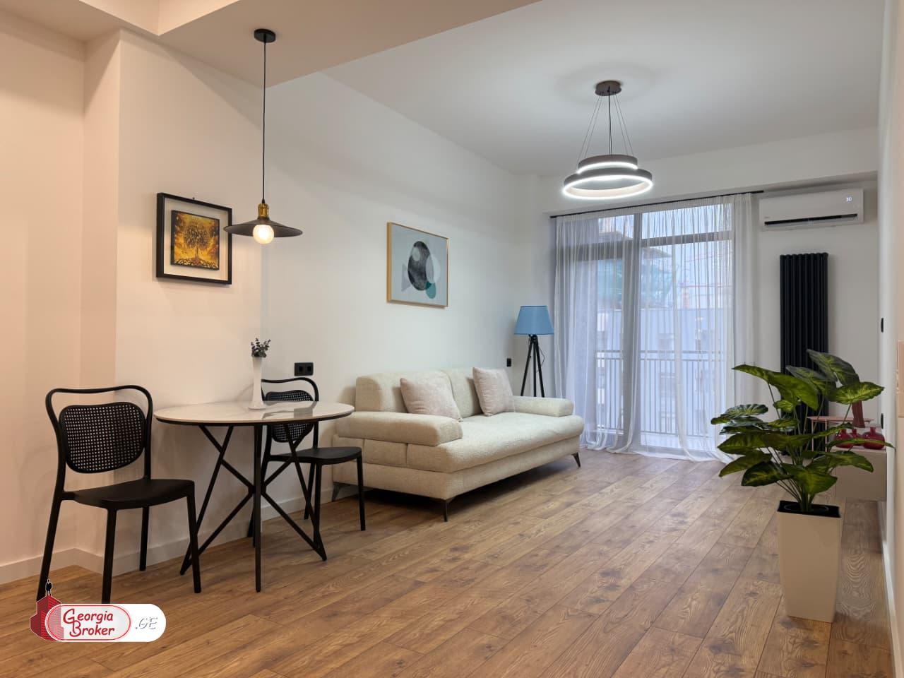 იყიდება ახალი გარემონტებული 2 ოთახიანი ბინა